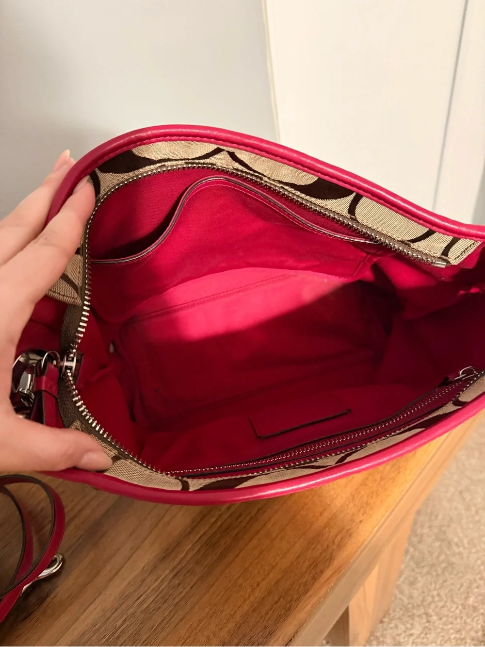 Coach Hamptons Weekend Signature Stripe Tote – Khaki/Berry